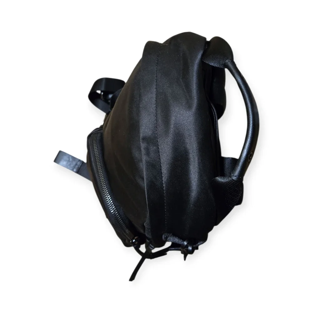 Tumi Devoe Sterling Backpack in Black‎
